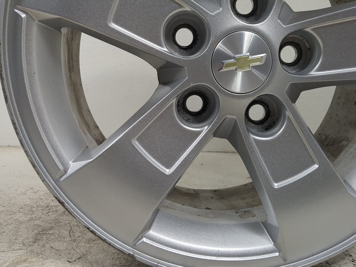 2013-2016 Chevrolet Malibu Oem Wheel Rim 5000922 - Oemusedautoparts1.com