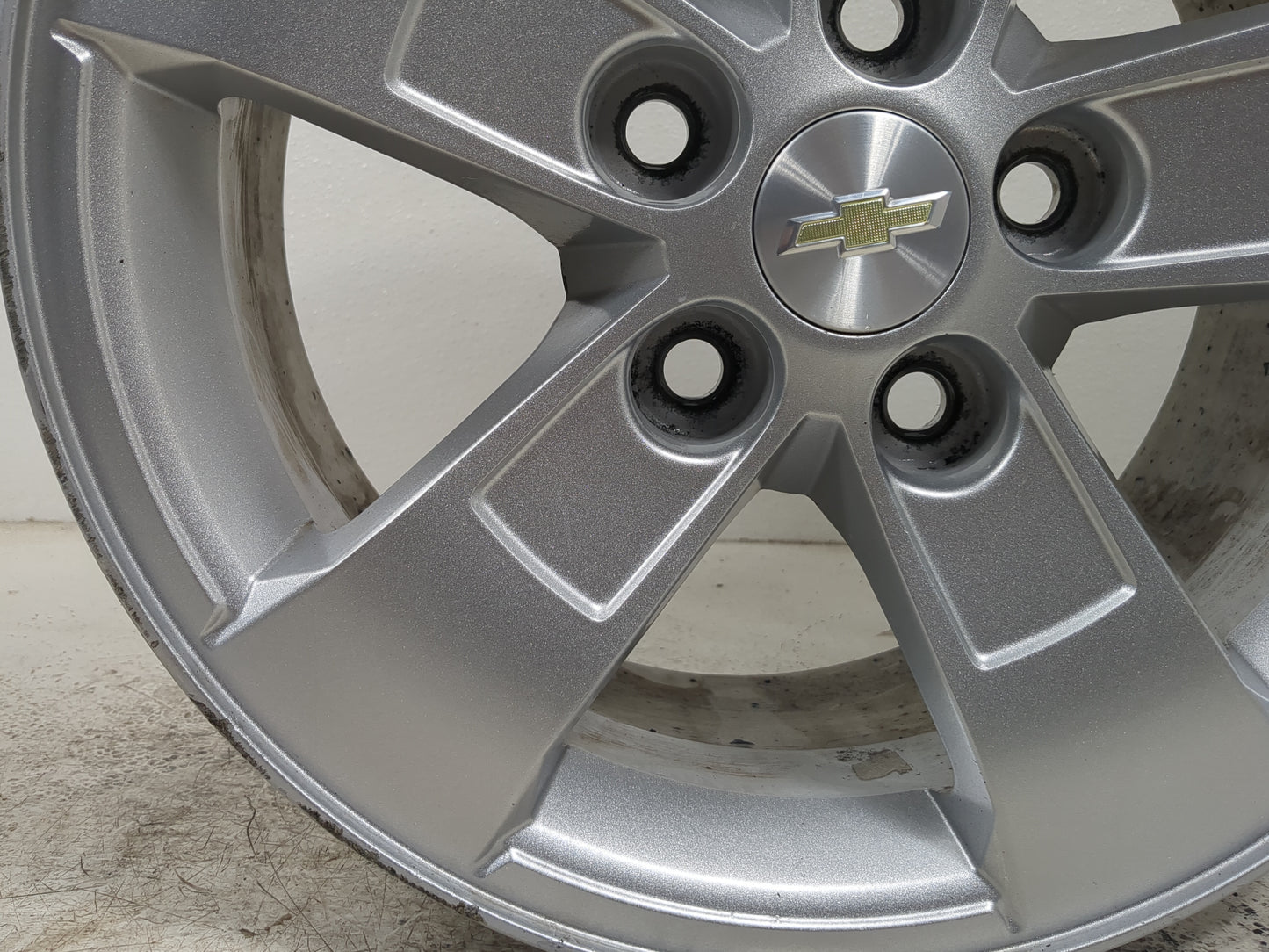 2013-2016 Chevrolet Malibu Oem Wheel Rim 5000922 - Oemusedautoparts1.com