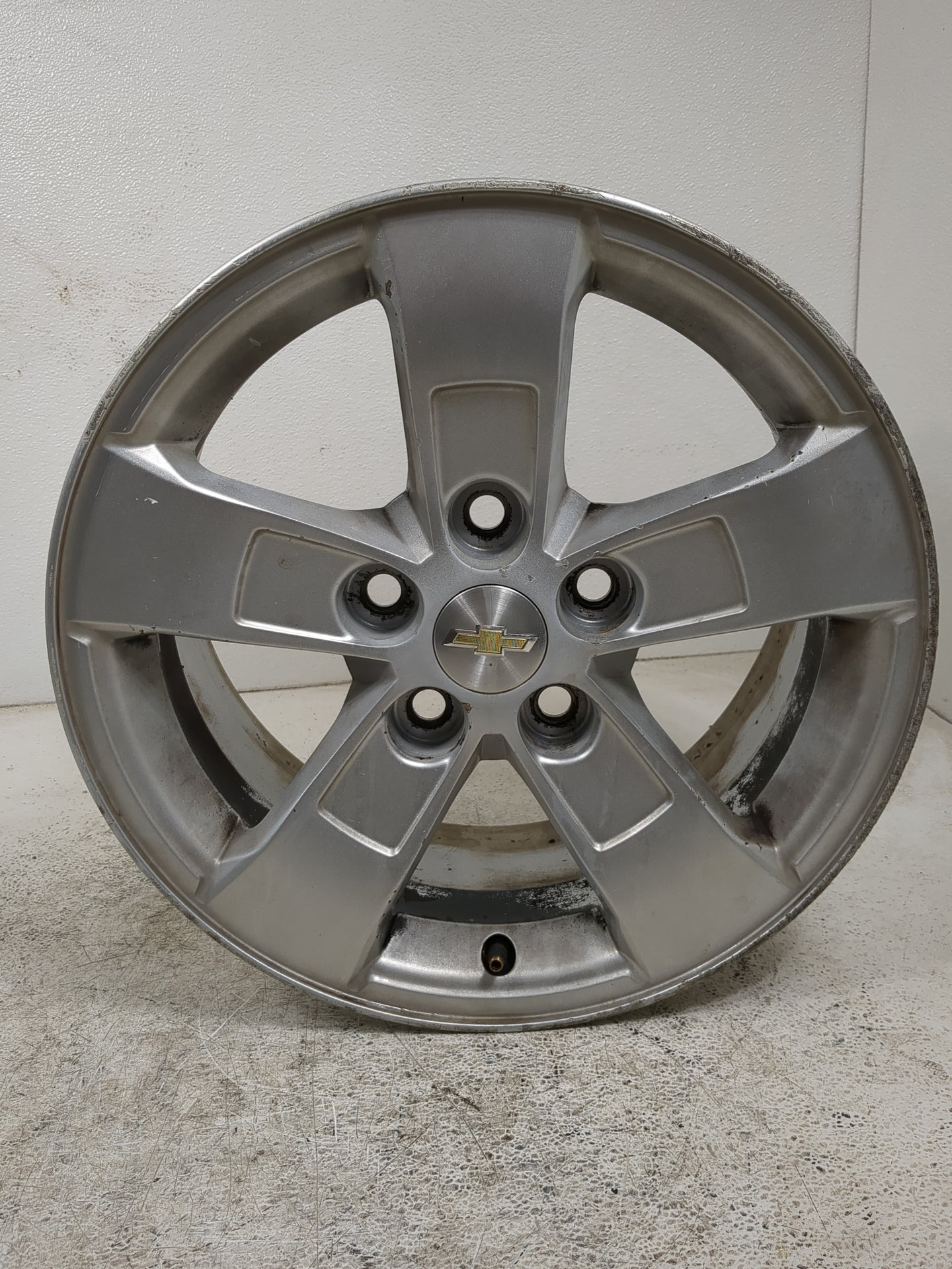 2013-2016 Chevrolet Malibu Oem Wheel Rim 5000923 - Oemusedautoparts1.com