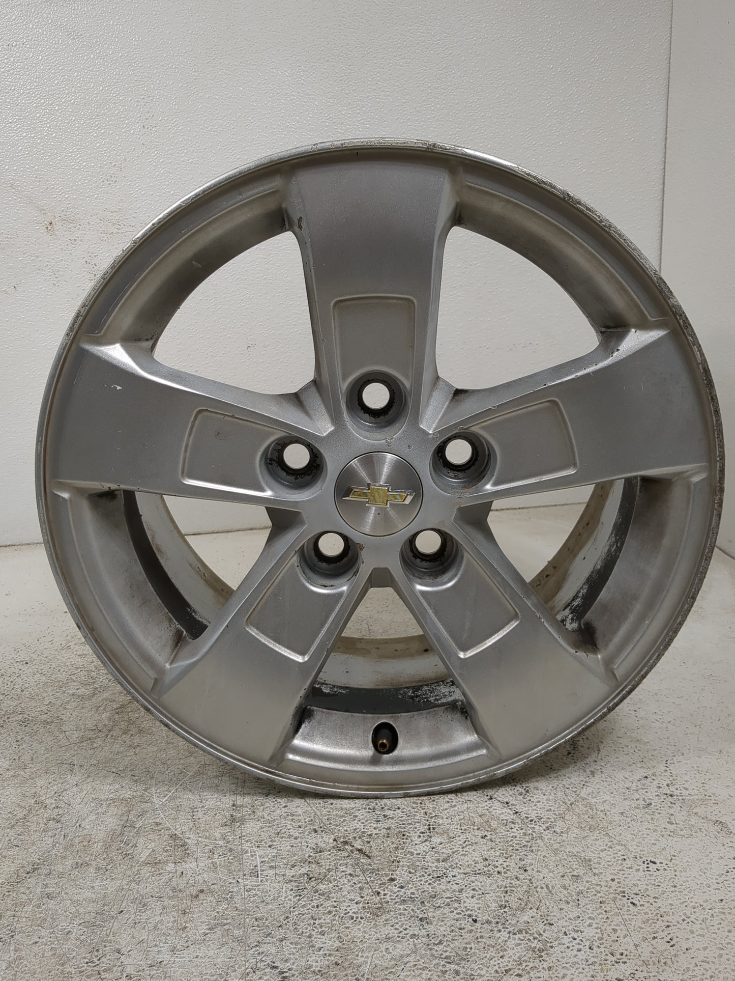 2013-2016 Chevrolet Malibu Oem Wheel Rim 5000923 - Oemusedautoparts1.com