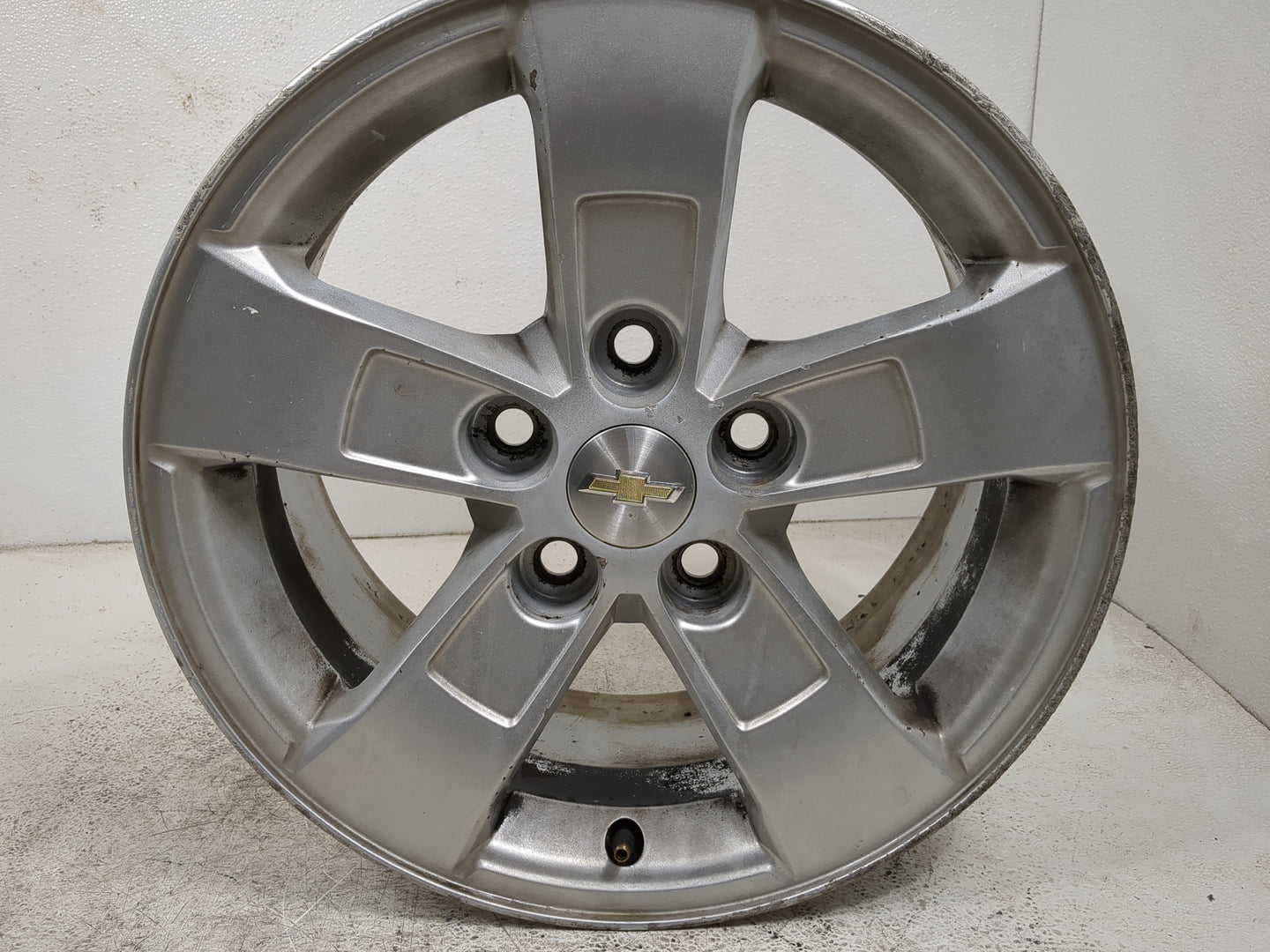 2013-2016 Chevrolet Malibu Oem Wheel Rim 5000923 - Oemusedautoparts1.com