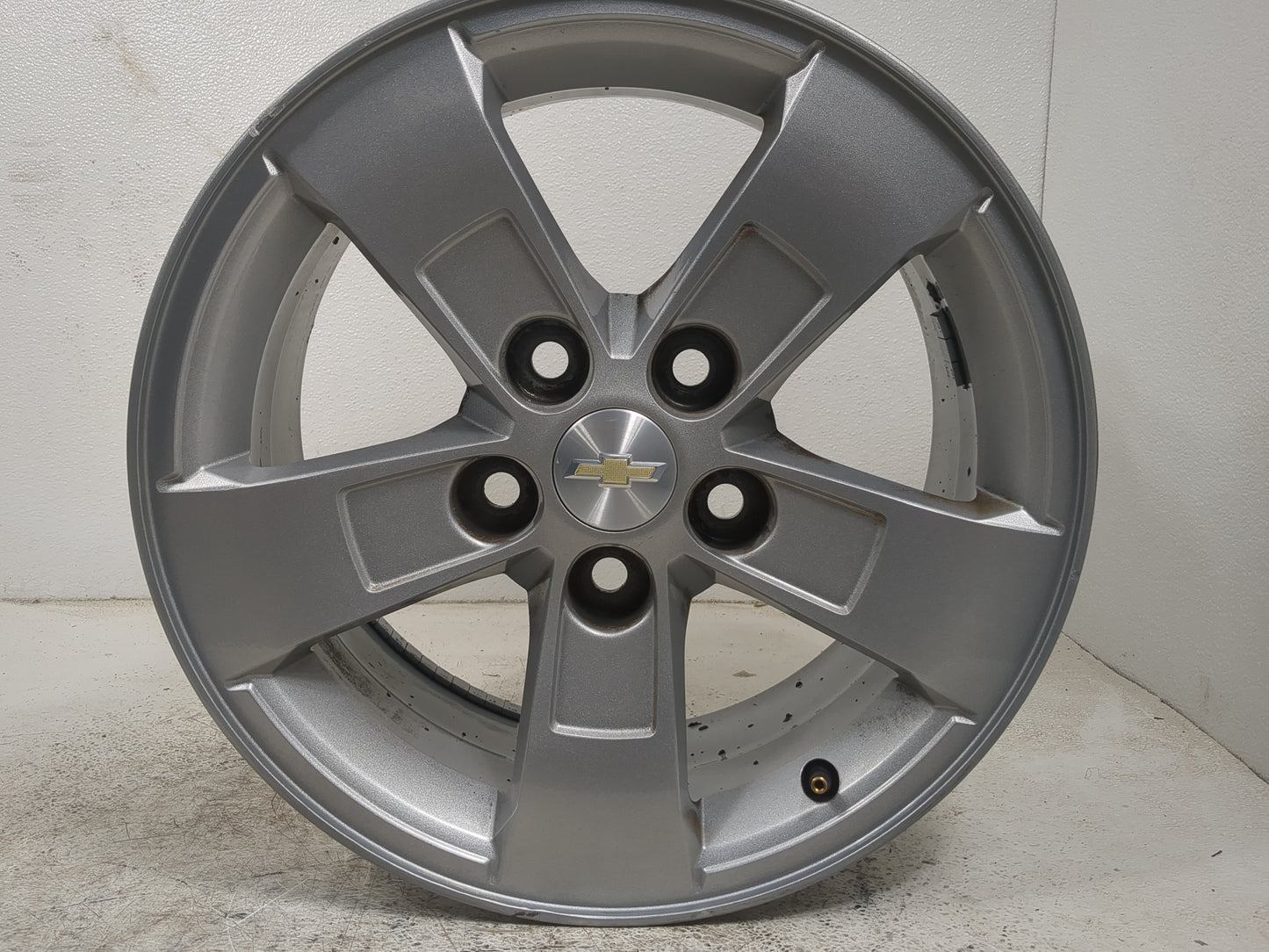 2013-2016 Chevrolet Malibu Oem Wheel Rim 5000924 - Oemusedautoparts1.com