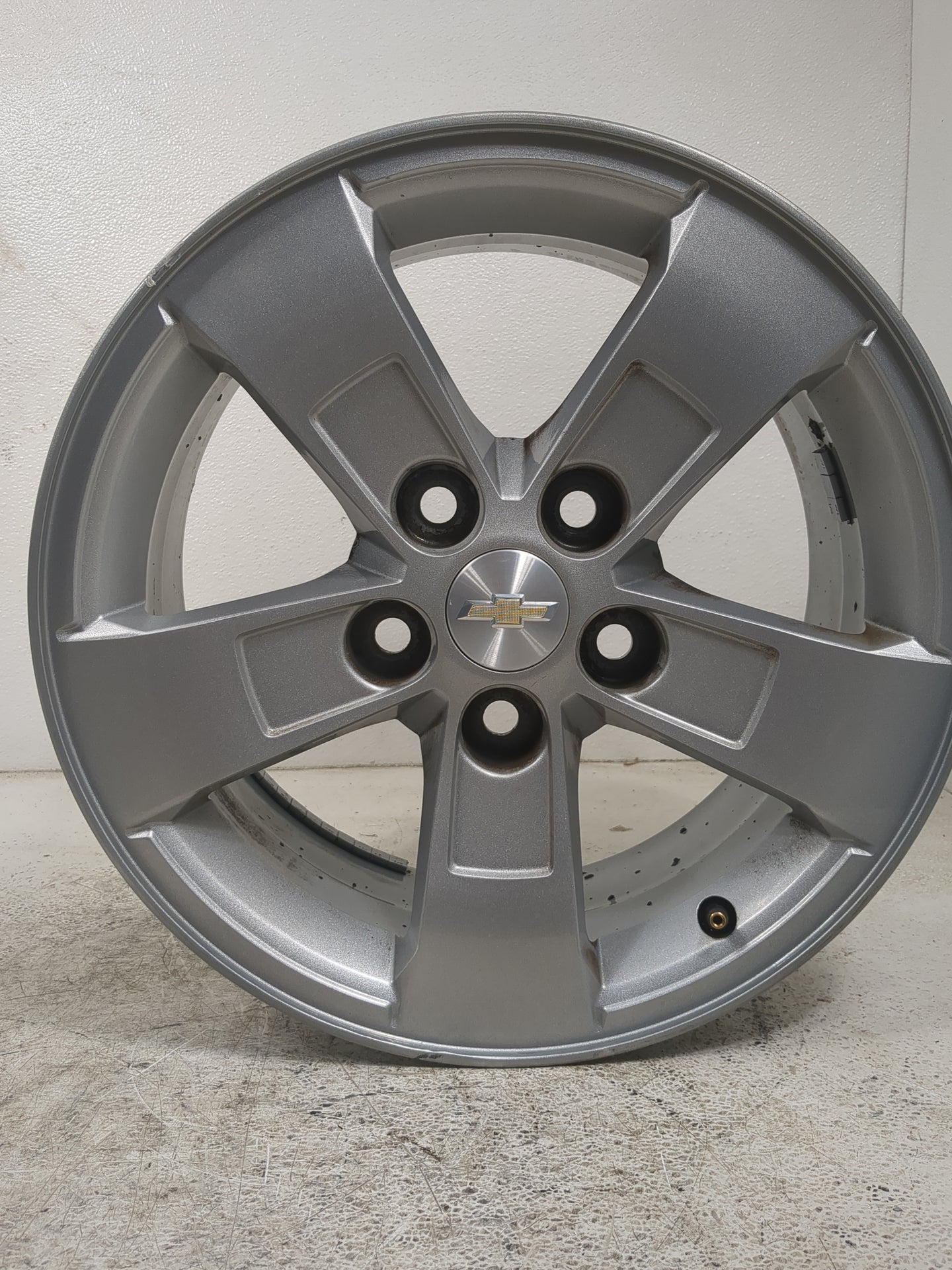 2013-2016 Chevrolet Malibu Oem Wheel Rim 5000924 - Oemusedautoparts1.com