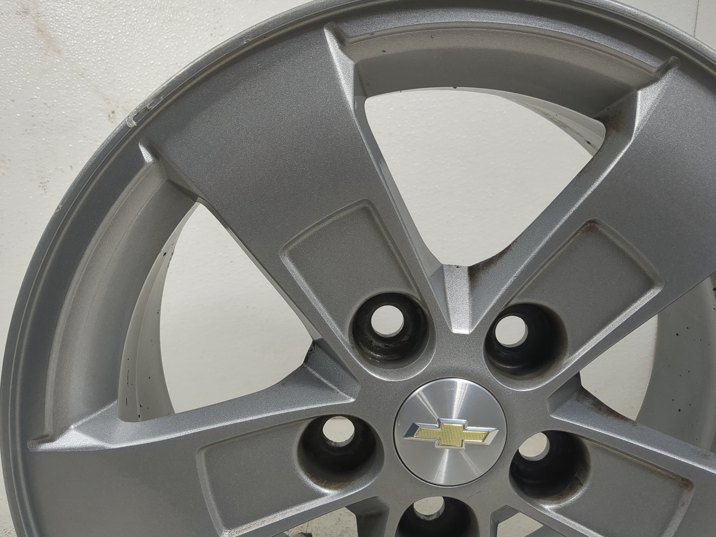 2013-2016 Chevrolet Malibu Oem Wheel Rim 5000924 - Oemusedautoparts1.com