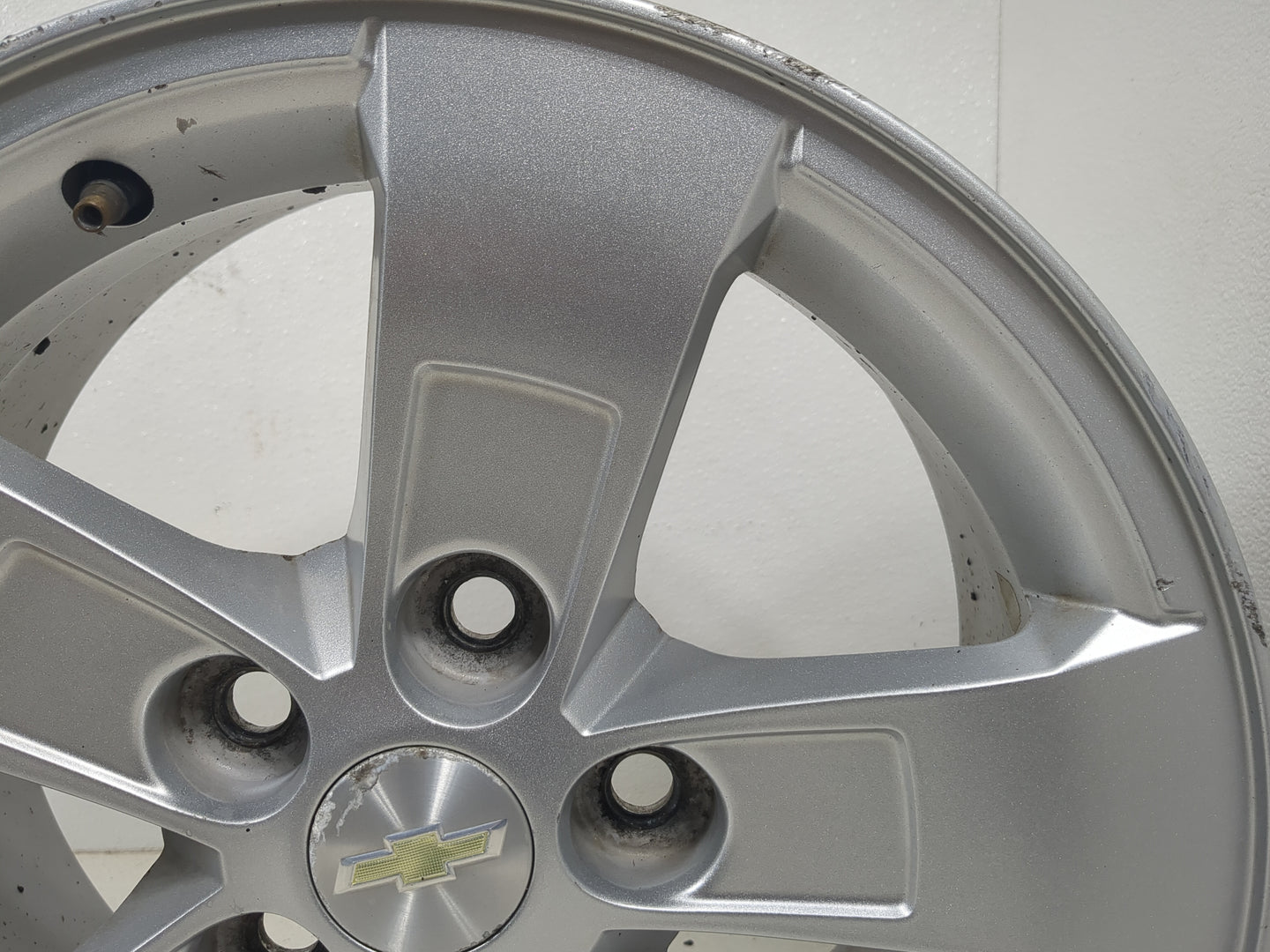 2013-2016 Chevrolet Malibu Oem Wheel Rim 5000925 - Oemusedautoparts1.com