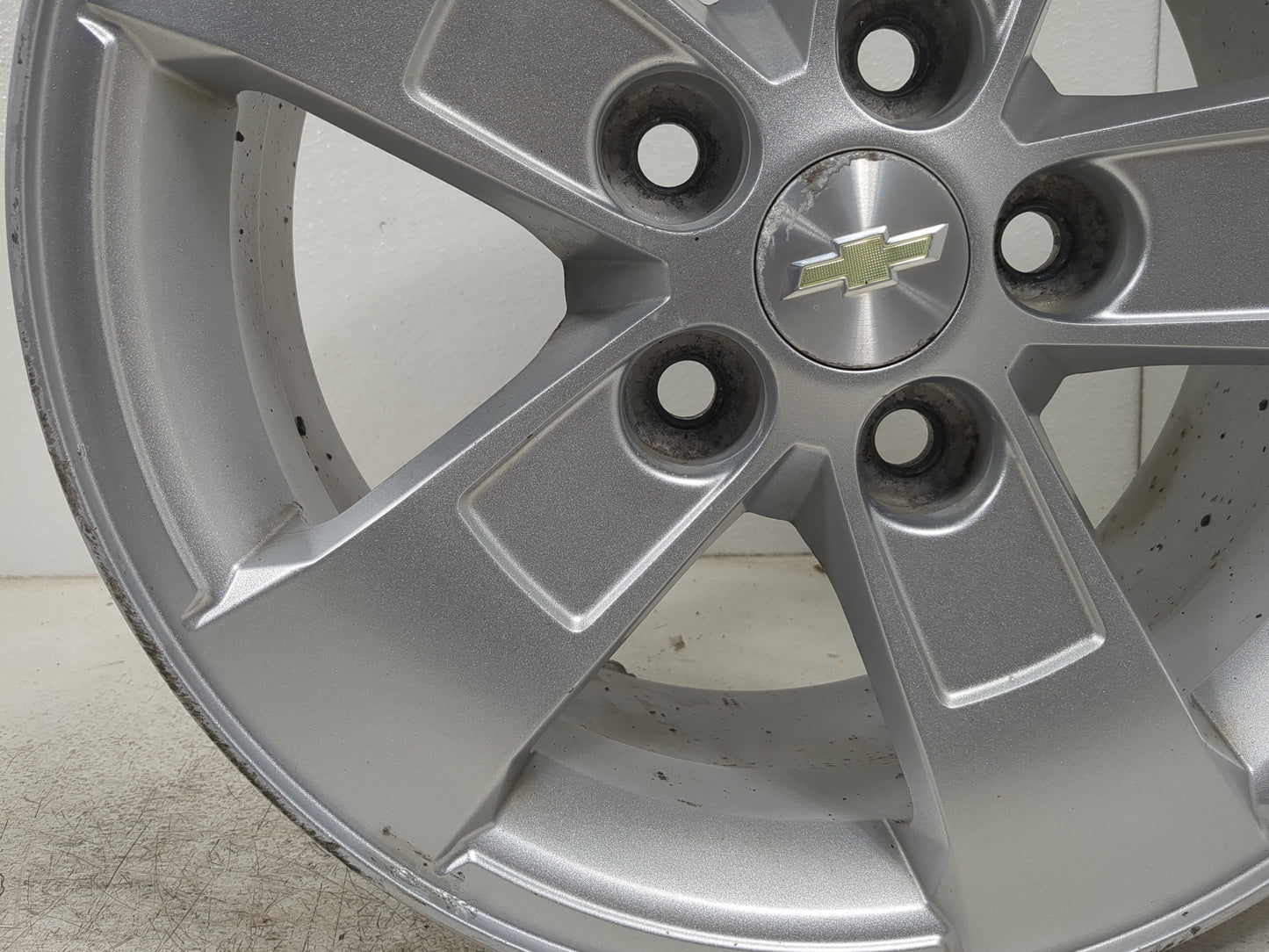 2013-2016 Chevrolet Malibu Oem Wheel Rim 5000925 - Oemusedautoparts1.com