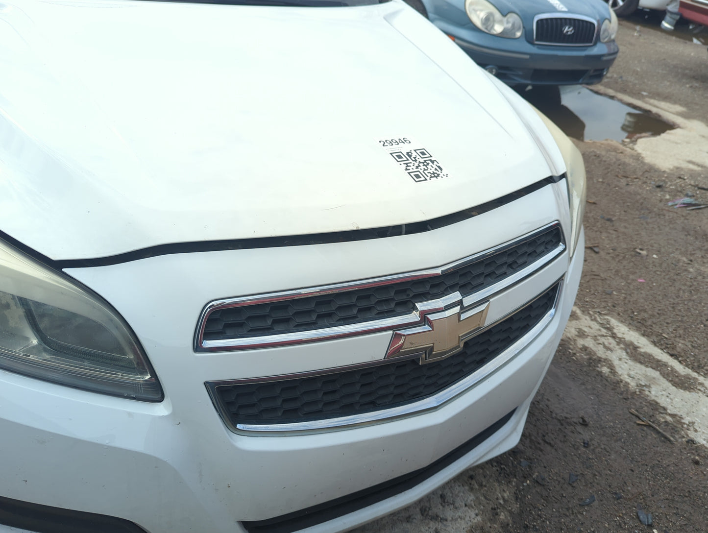2013-2013 Chevrolet Malibu Front Grille Bumper Not Included - Oemusedautoparts1.com