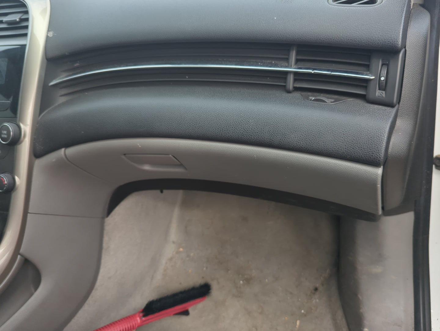 2013 Chevrolet Malibu Passenger Glove Box Door Storage Compartment - Oemusedautoparts1.com