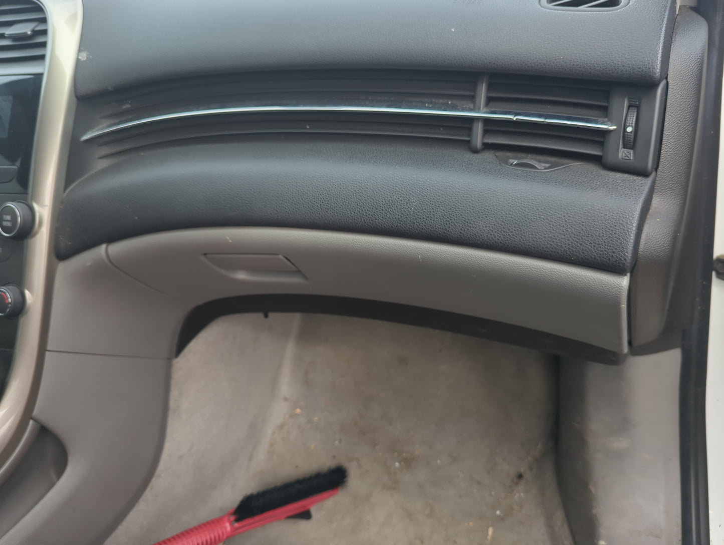 2013 Chevrolet Malibu Passenger Glove Box Door Storage Compartment - Oemusedautoparts1.com