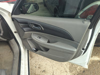 2013 Chevrolet Malibu Front Right Passenger Interior Door Panel Trim 5009668 - Oemusedautoparts1.com