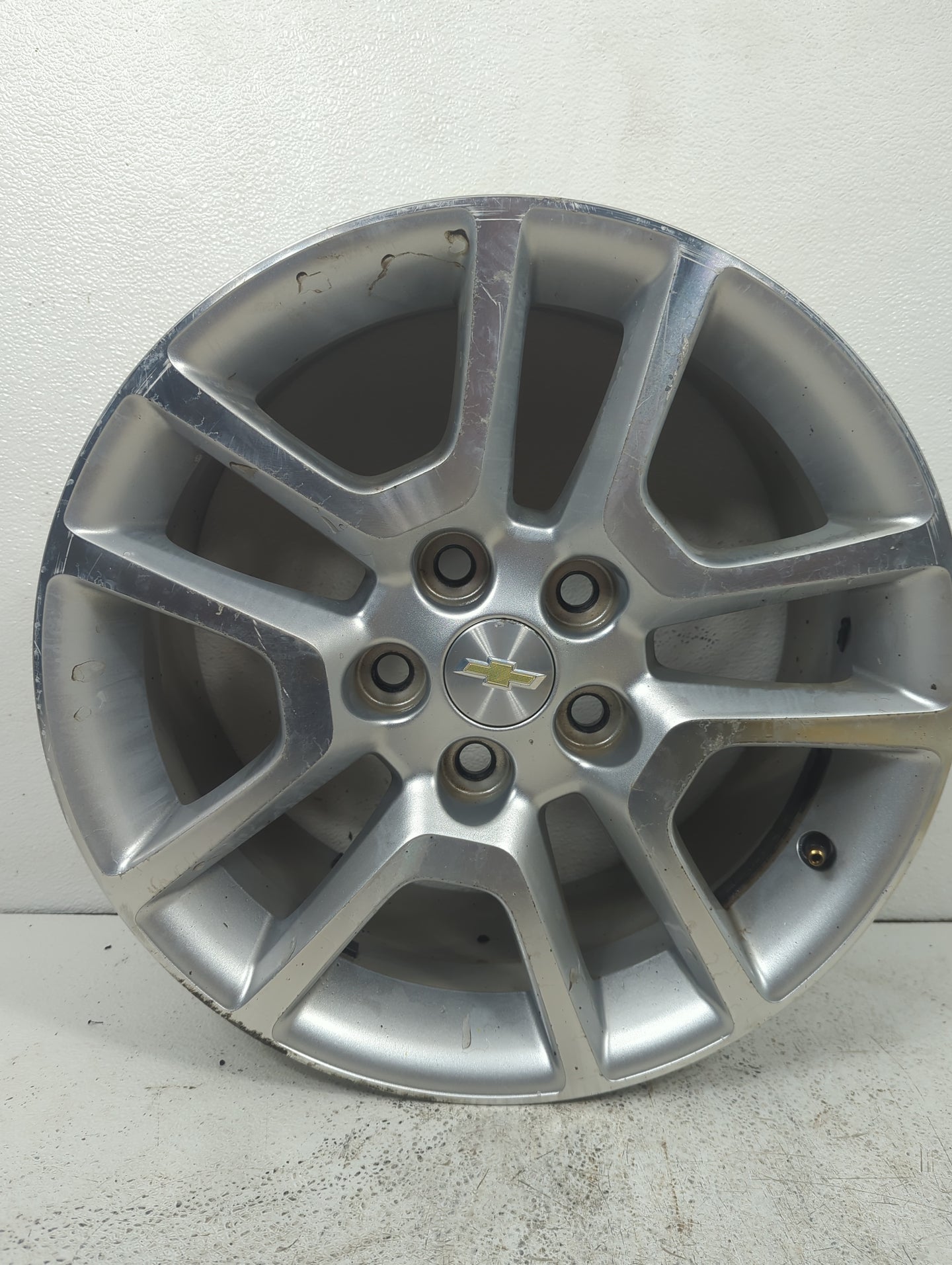 2013 Chevrolet Malibu Oem Wheel Rim 5024828 - Oemusedautoparts1.com