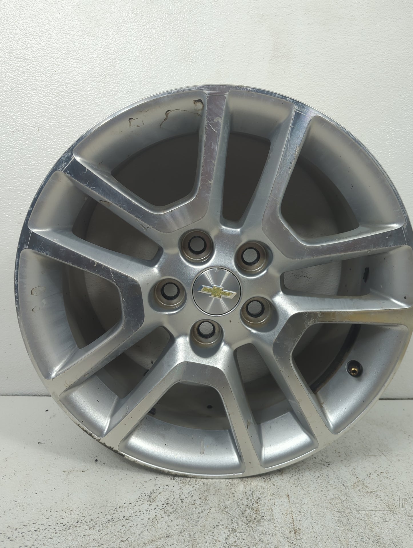 2013 Chevrolet Malibu Oem Wheel Rim 5024828 - Oemusedautoparts1.com