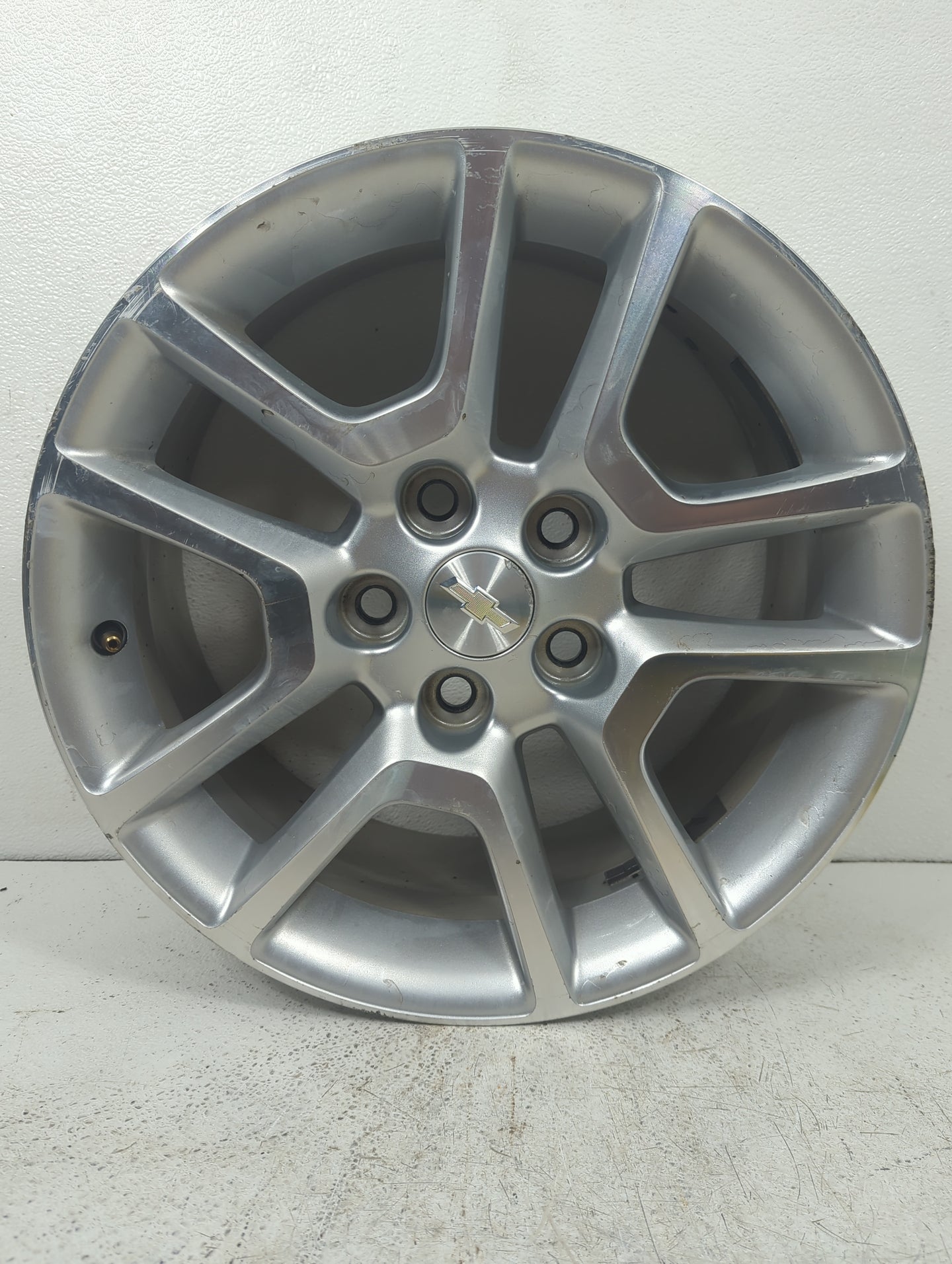 2013 Chevrolet Malibu Oem Wheel Rim 5024829 - Oemusedautoparts1.com