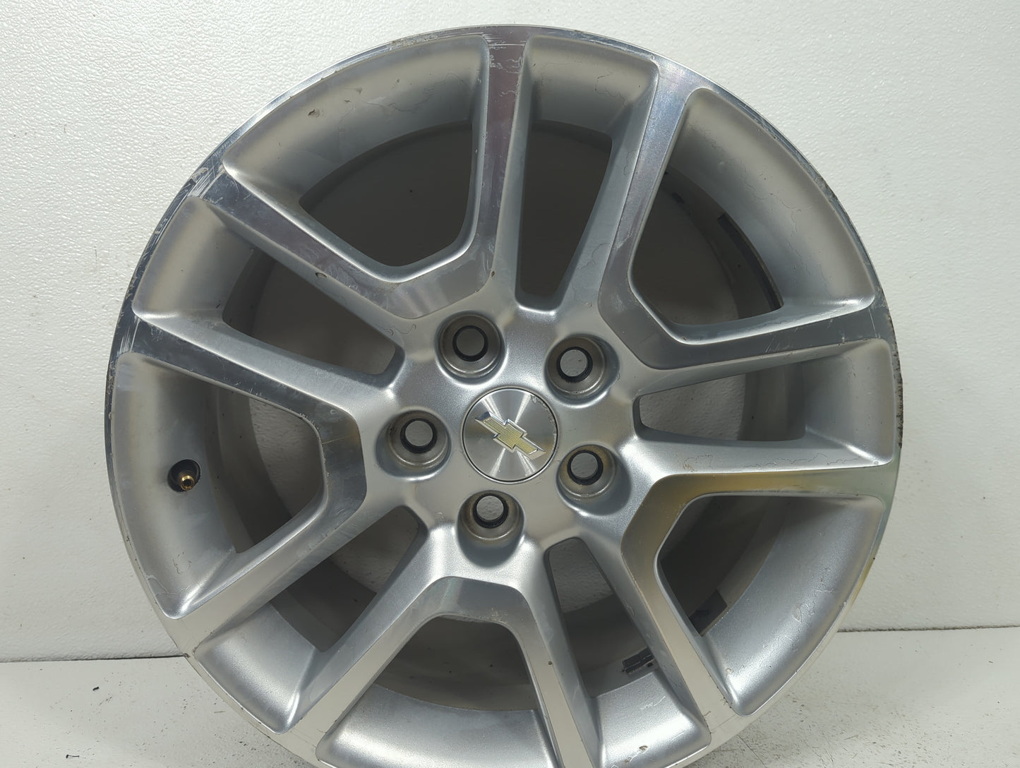 2013 Chevrolet Malibu Oem Wheel Rim 5024829 - Oemusedautoparts1.com