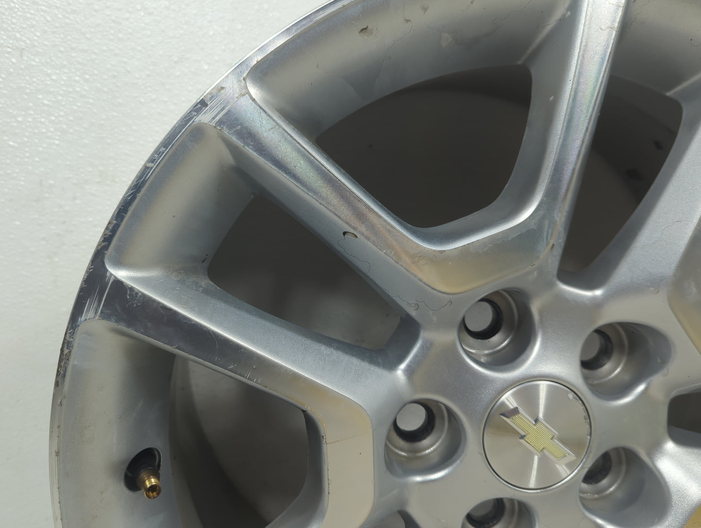 2013 Chevrolet Malibu Oem Wheel Rim 5024829 - Oemusedautoparts1.com