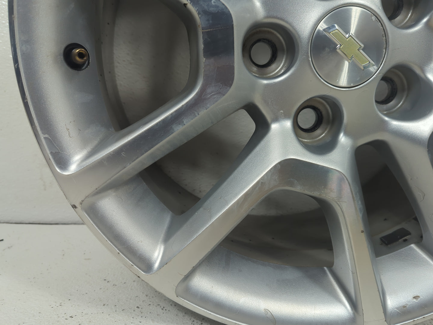2013 Chevrolet Malibu Oem Wheel Rim 5024829 - Oemusedautoparts1.com