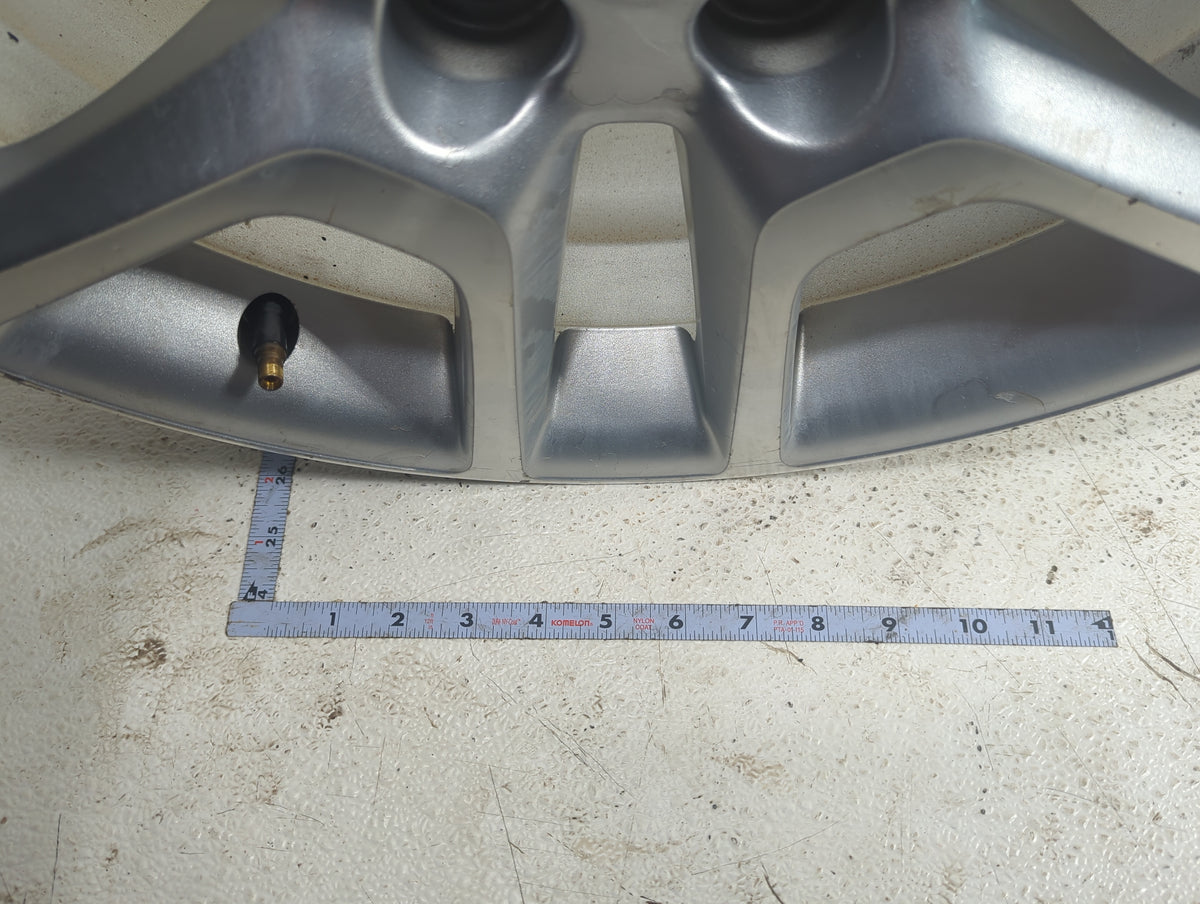 2013 Chevrolet Malibu Oem Wheel Rim 5024829 - Oemusedautoparts1.com