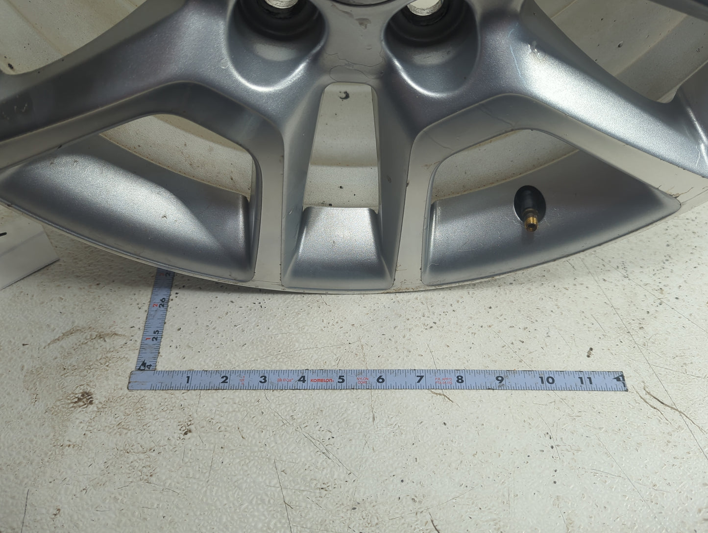 2013 Chevrolet Malibu Oem Wheel Rim 5024830 - Oemusedautoparts1.com