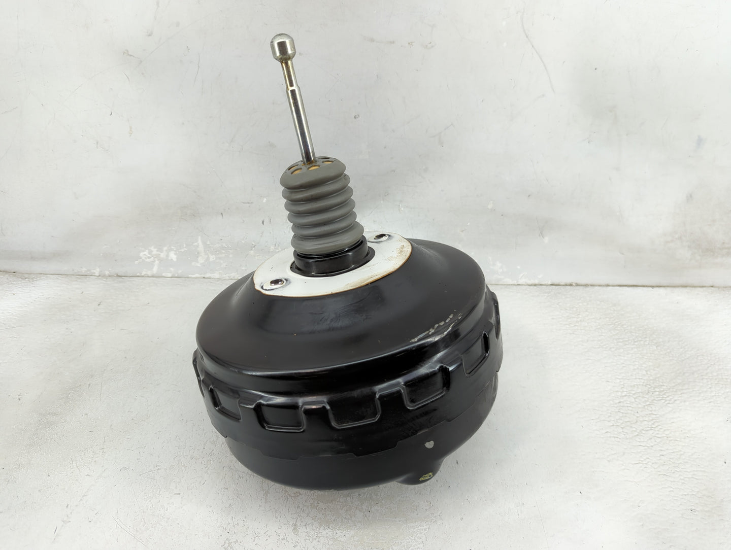 2013-2016 Chevrolet Malibu Power Brake Booster Oem 5024934 - Oemusedautoparts1.com