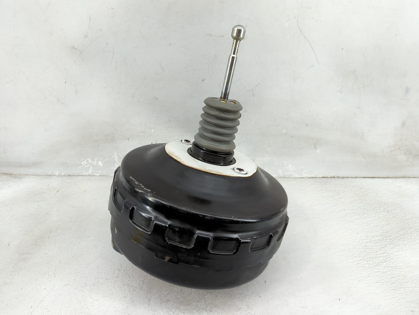 2013-2016 Chevrolet Malibu Power Brake Booster Oem 5024934 - Oemusedautoparts1.com