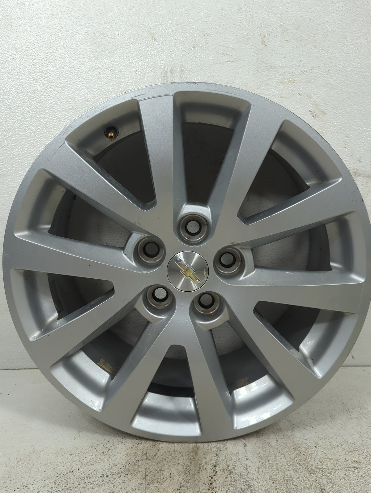 2013 Chevrolet Malibu Oem Wheel Rim 5028027 - Oemusedautoparts1.com