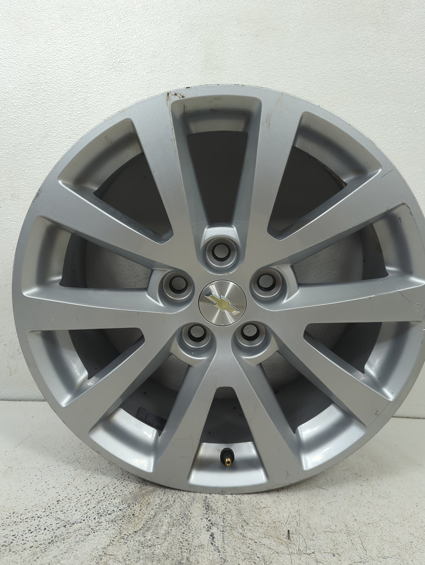 2013 Chevrolet Malibu Oem Wheel Rim 5028028 - Oemusedautoparts1.com