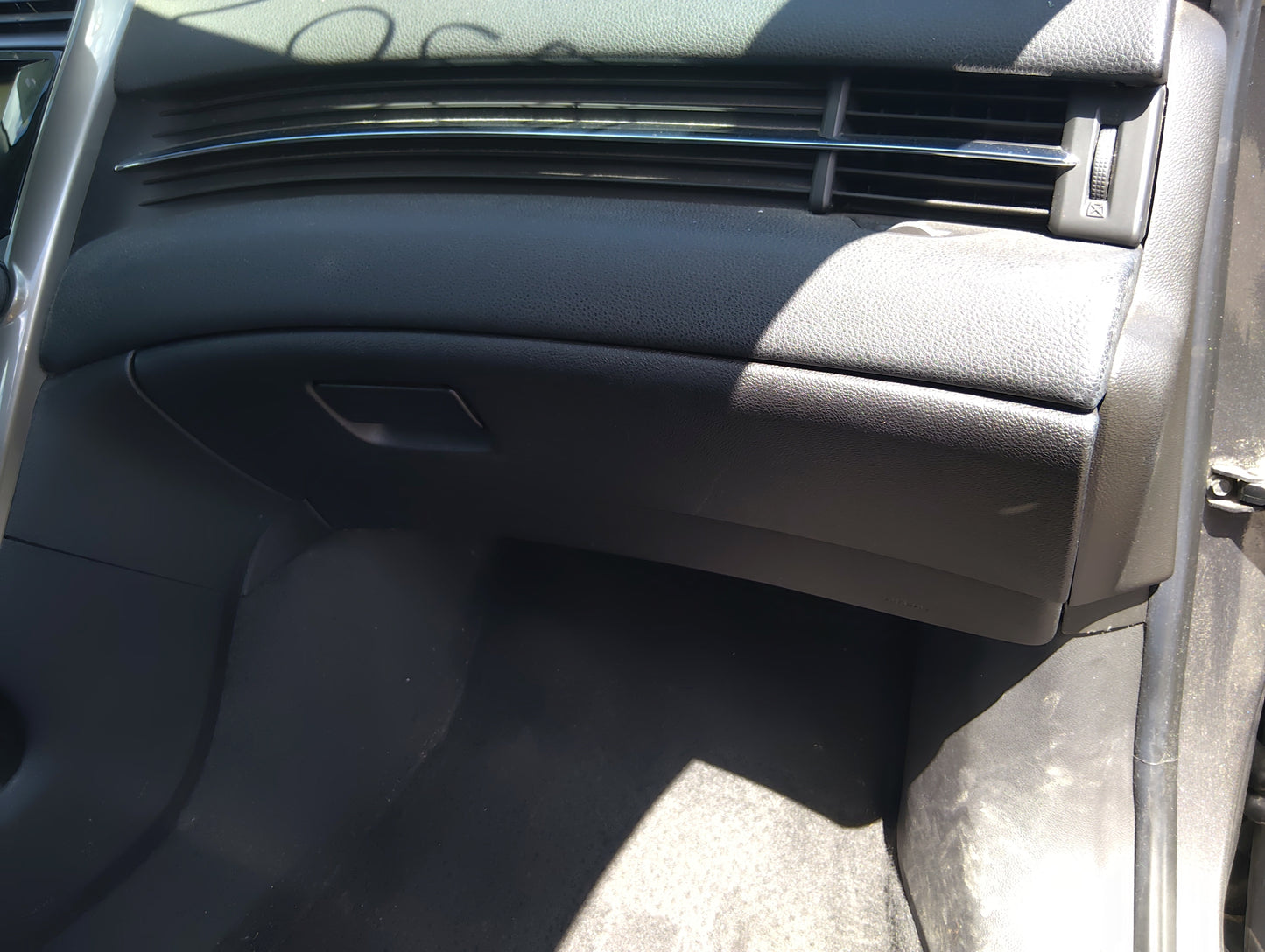 2013 Chevrolet Malibu Passenger Glove Box Door Storage Compartment 5028045 - Oemusedautoparts1.com