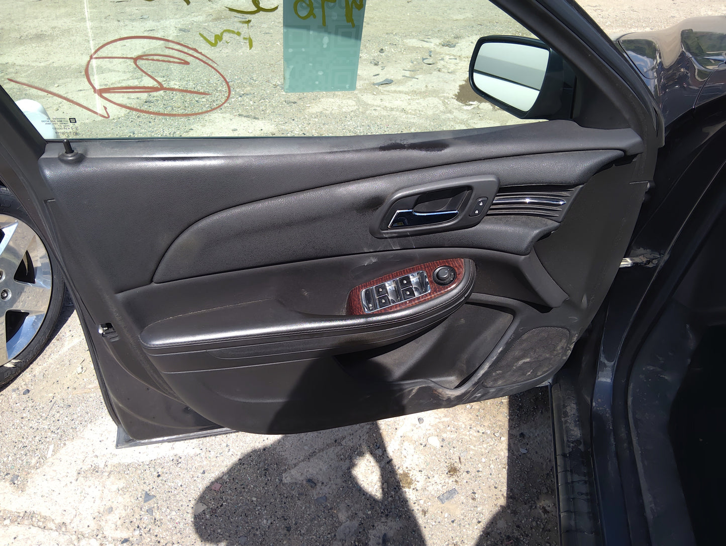2013 Chevrolet Malibu Front Left Driver Interior Door Panel Trim 5028088 - Oemusedautoparts1.com