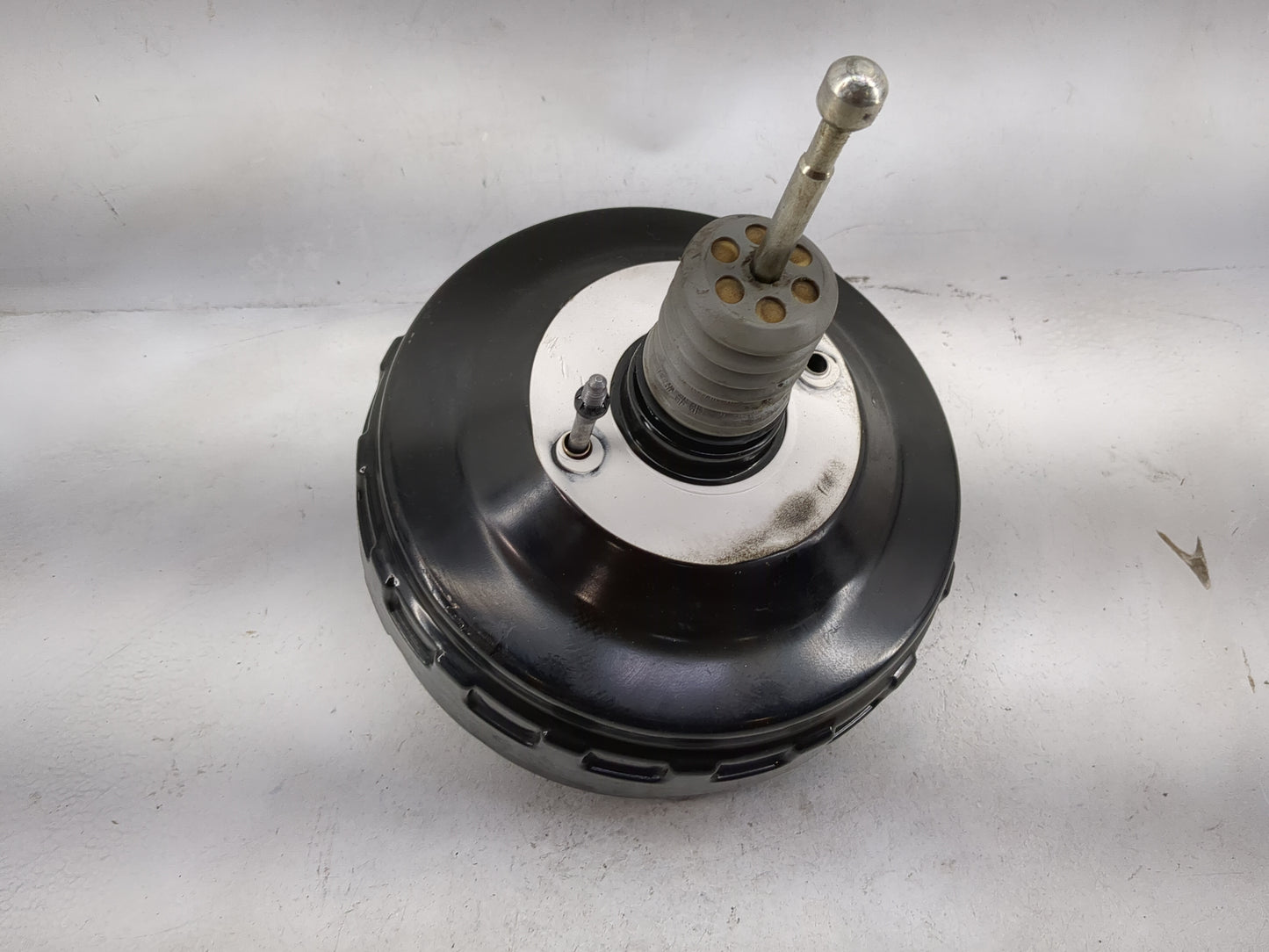 2013-2016 Chevrolet Malibu Power Brake Booster Oem 5028149 - Oemusedautoparts1.com