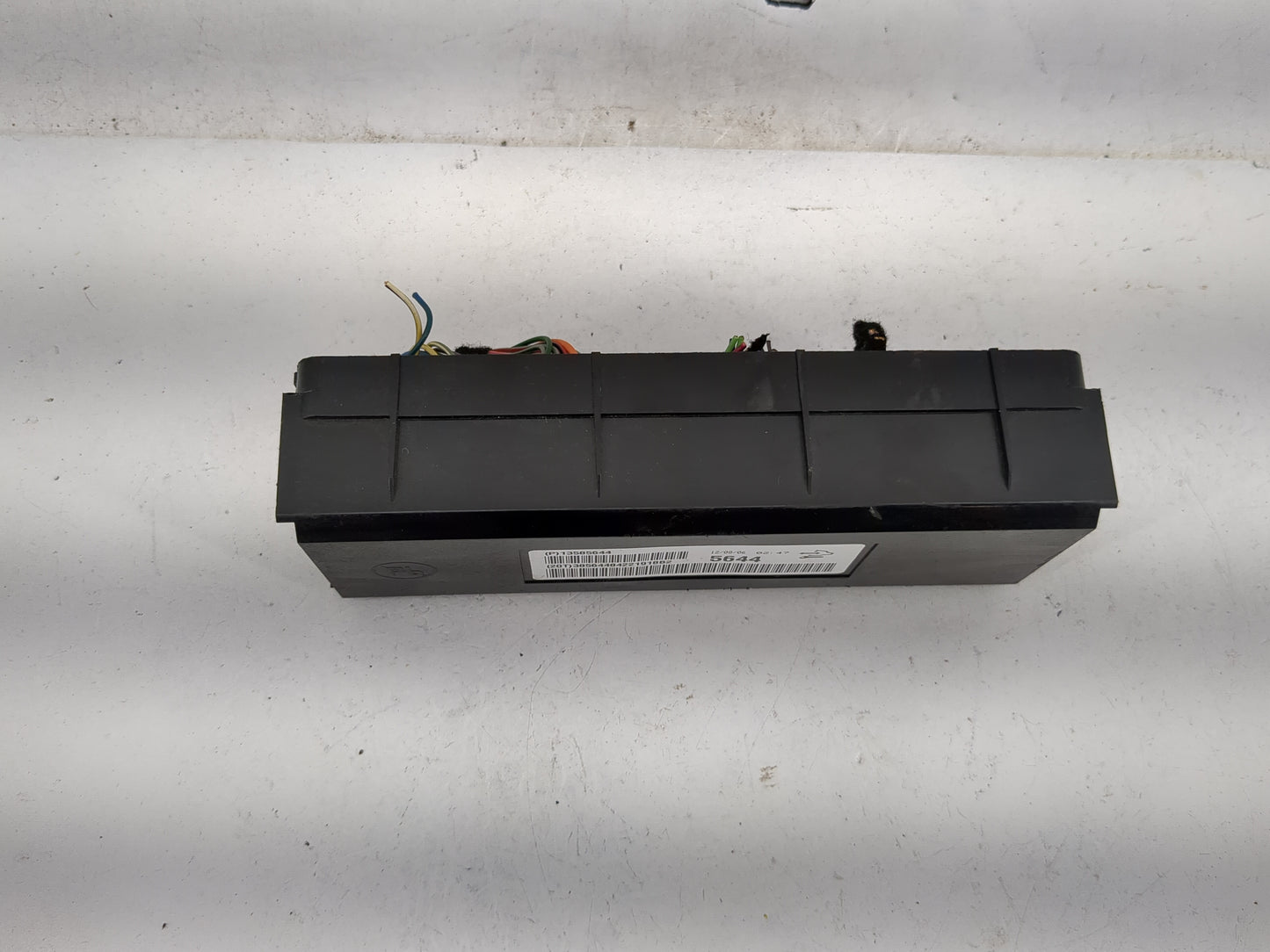 2013-2013 Chevrolet Malibu Communication Control Module 5028206 - Oemusedautoparts1.com