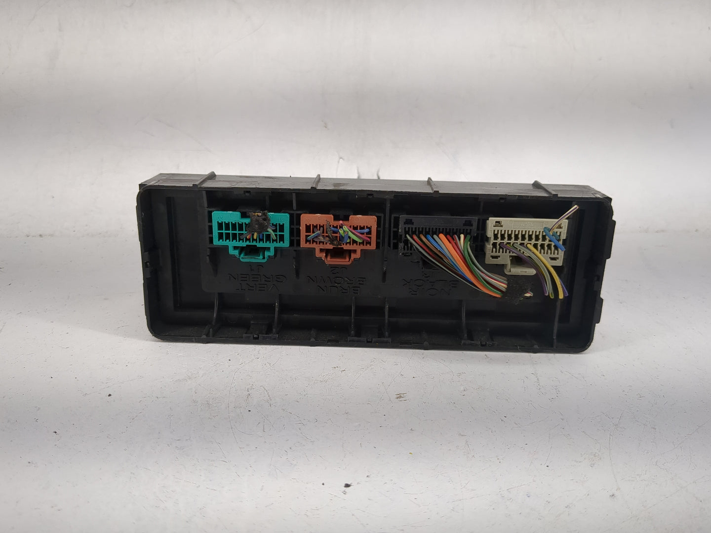 2013-2013 Chevrolet Malibu Communication Control Module 5028206 - Oemusedautoparts1.com
