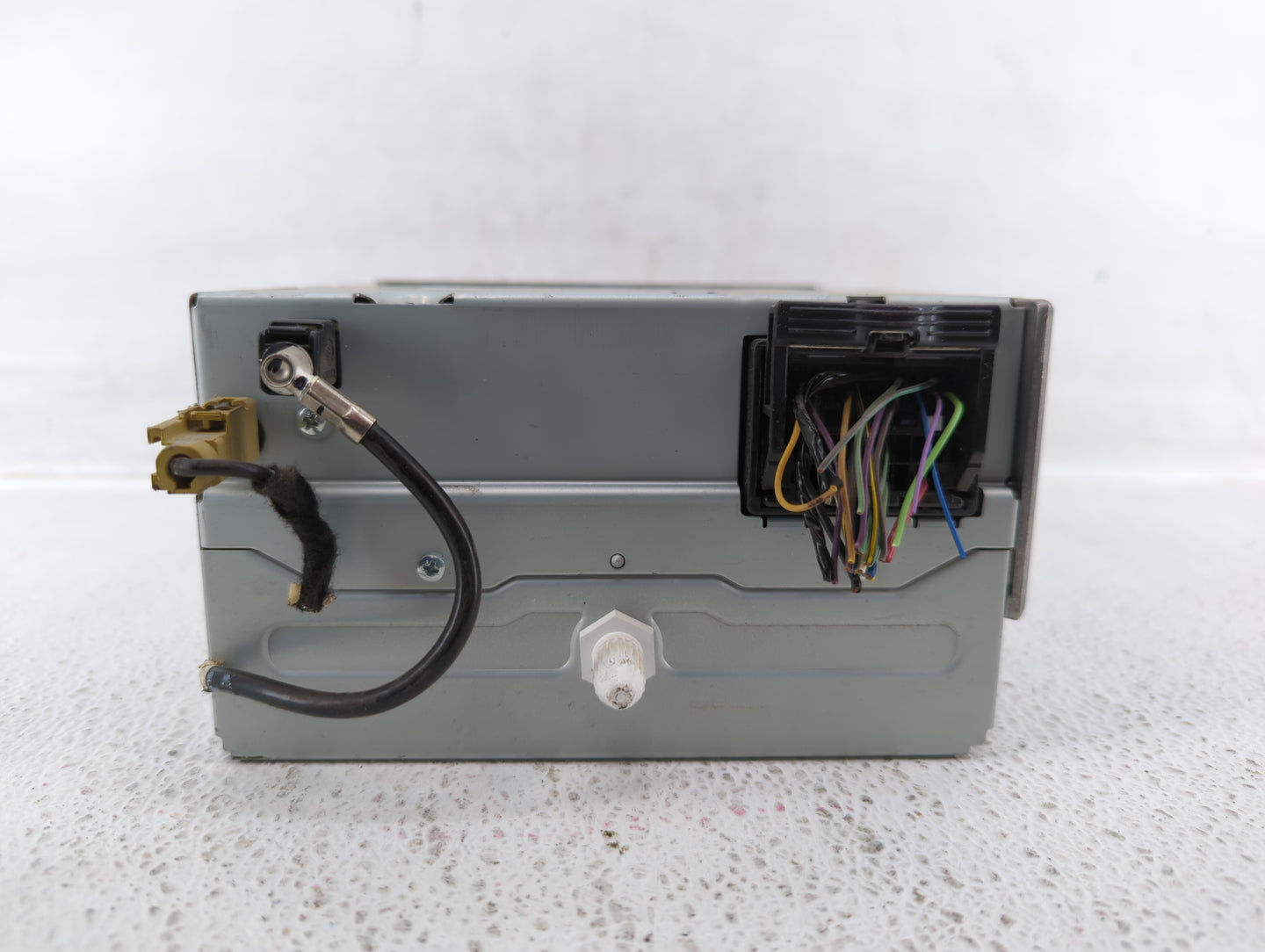2013 Chevrolet Malibu Radio AM FM Cd Player Receiver Replacement P/N:22880998 22923802 Fits OEM Used Auto Parts - Oemusedaut