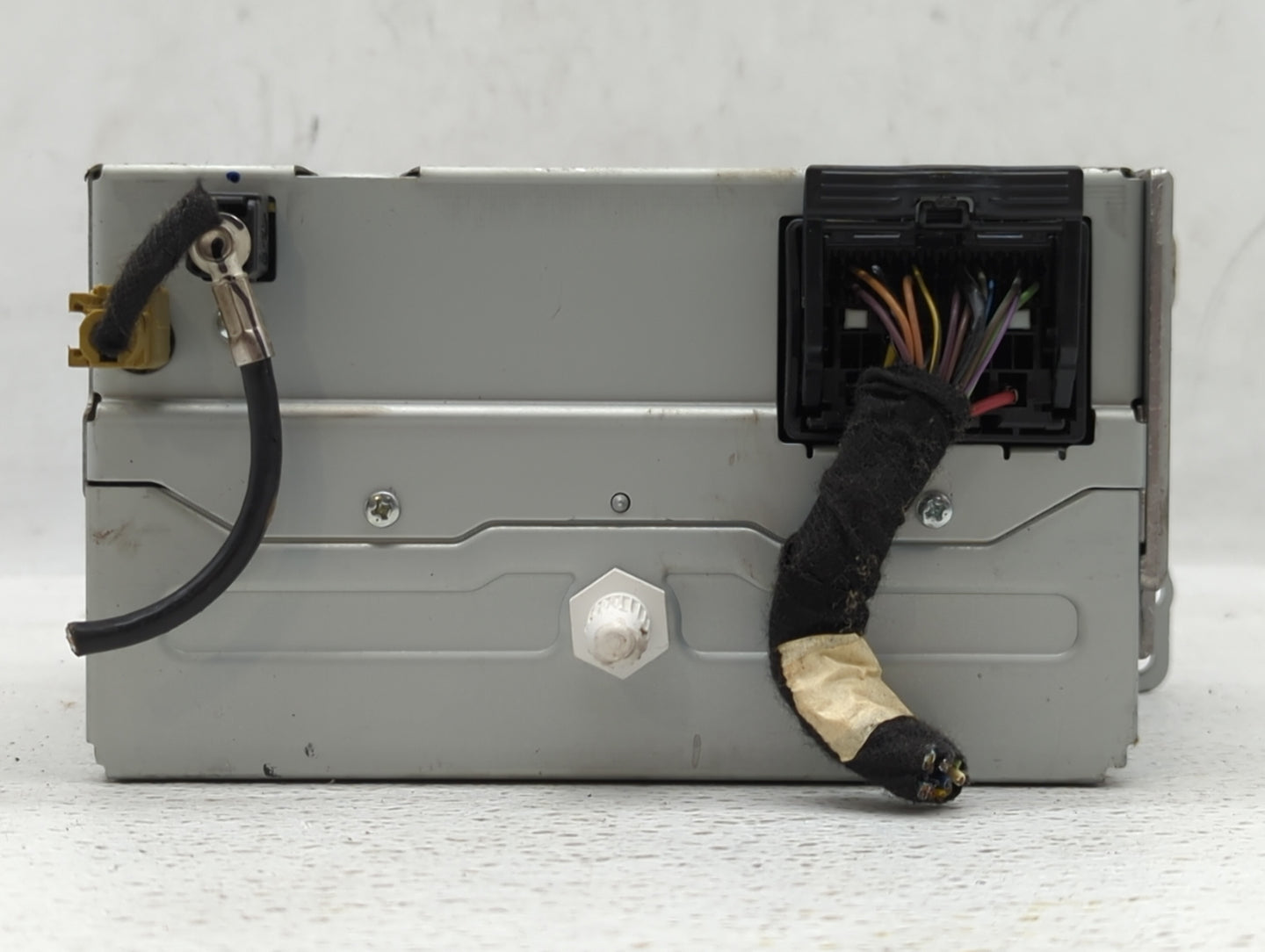 2013-2013 Chevrolet Malibu Am Fm Cd Player Radio Receiver - Oemusedautoparts1.com