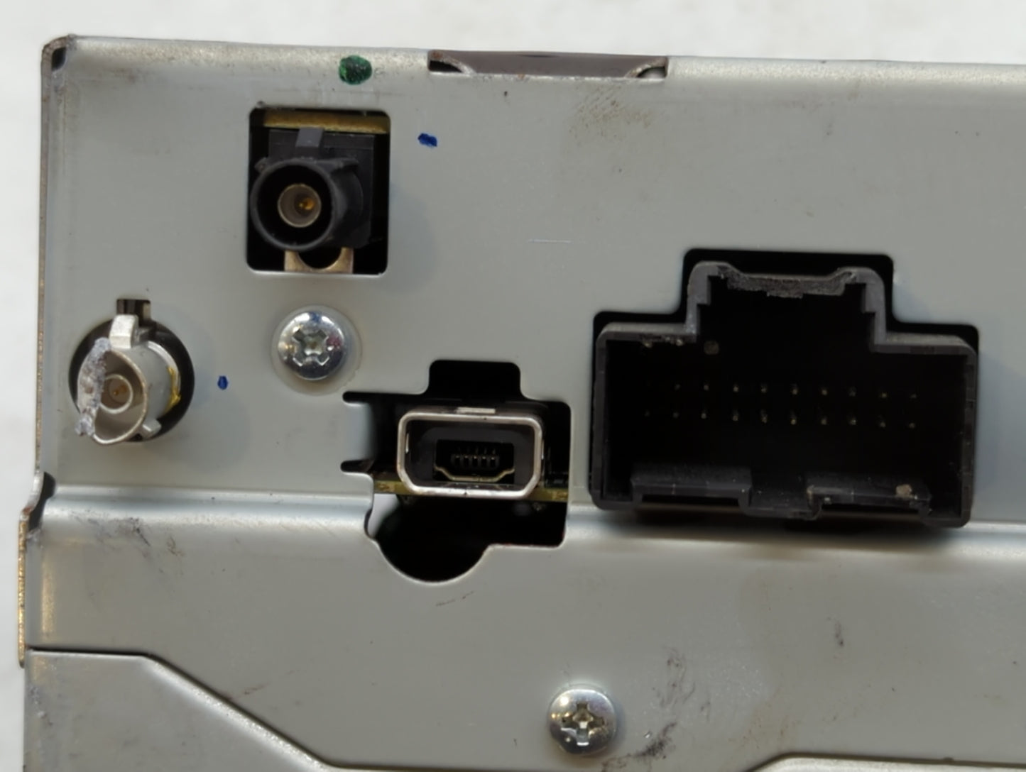 2013-2013 Chevrolet Malibu Am Fm Cd Player Radio Receiver - Oemusedautoparts1.com