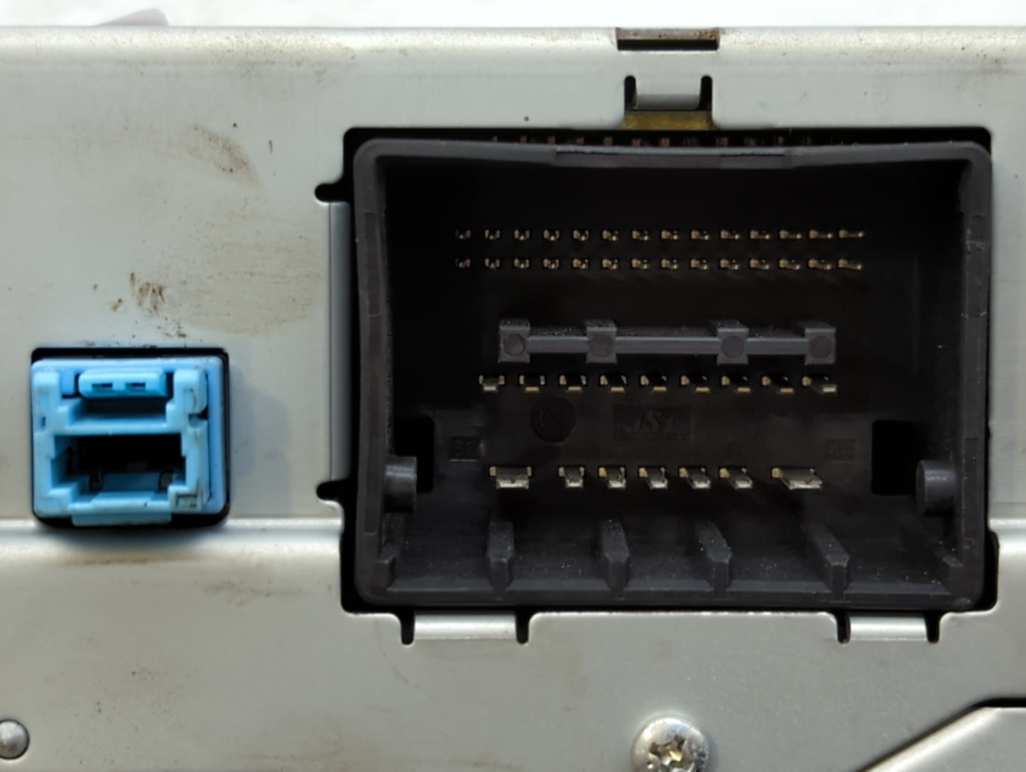 2013-2013 Chevrolet Malibu Am Fm Cd Player Radio Receiver - Oemusedautoparts1.com