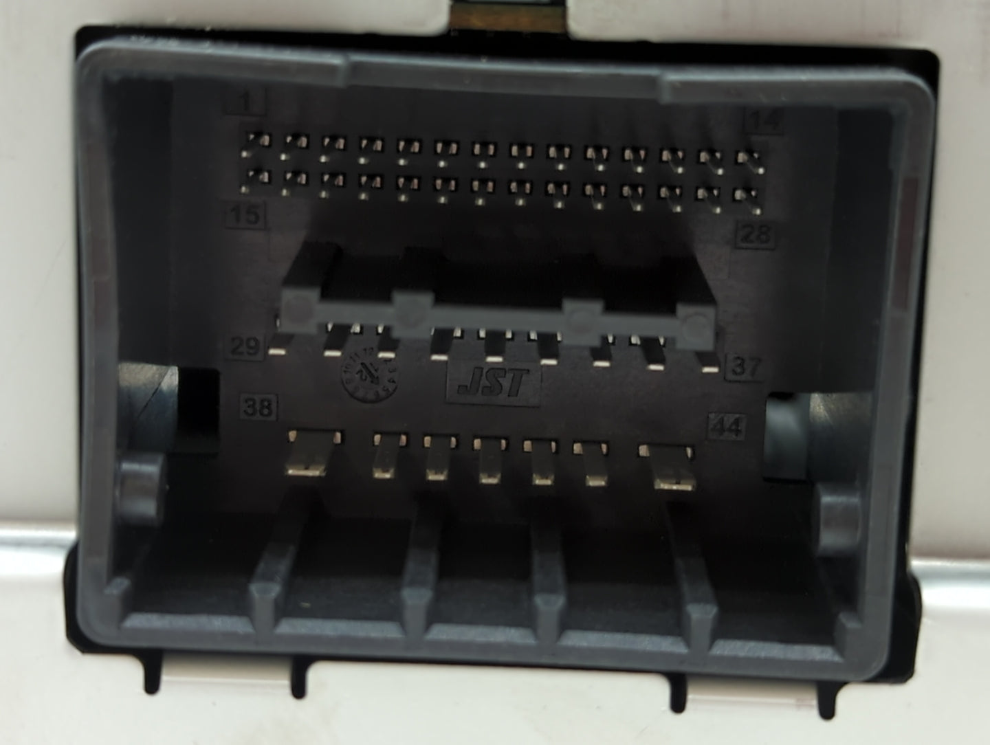 2013-2013 Chevrolet Malibu Am Fm Cd Player Radio Receiver - Oemusedautoparts1.com