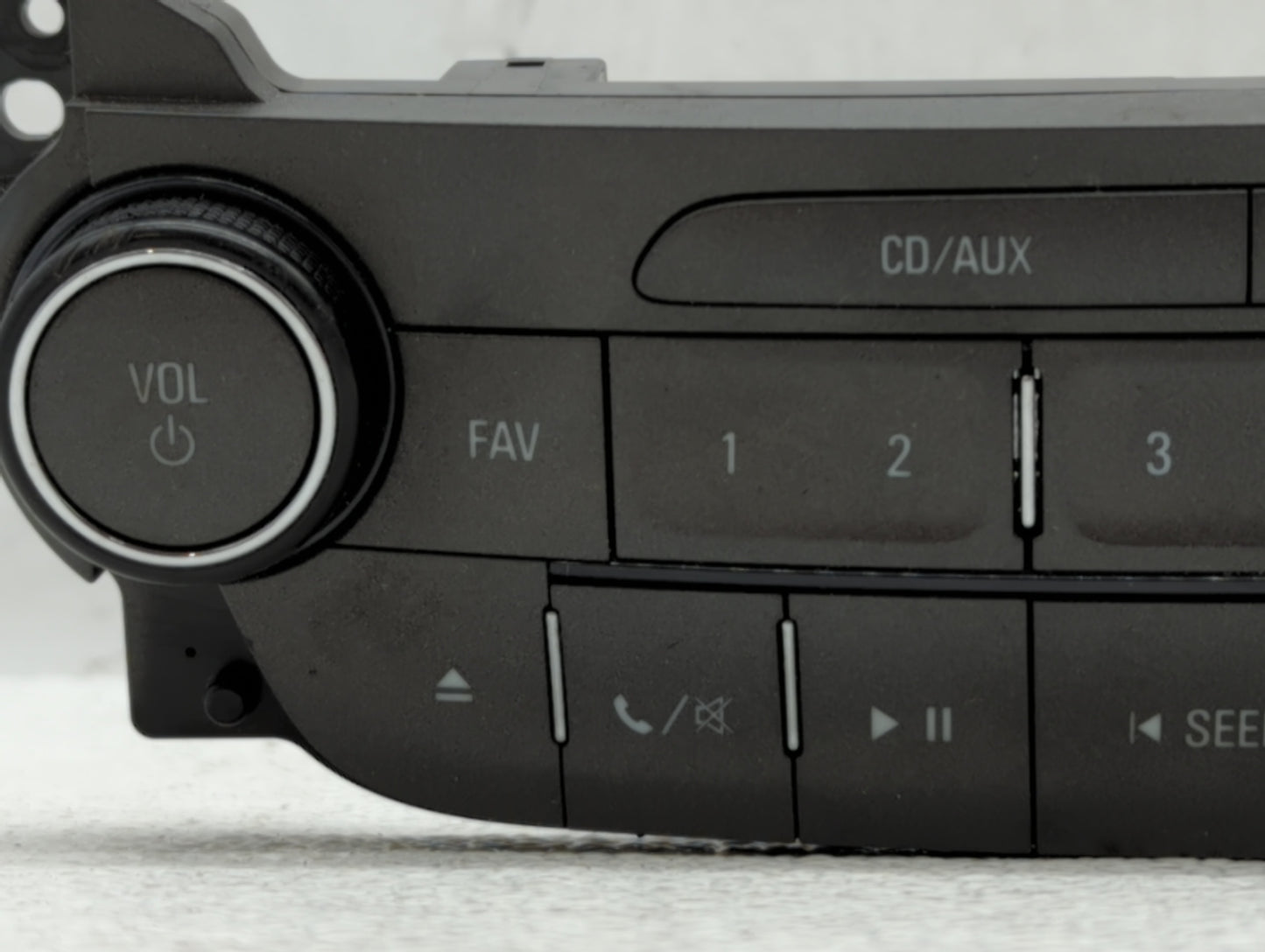 2013-2013 Chevrolet Malibu Radio Control Panel - Oemusedautoparts1.com