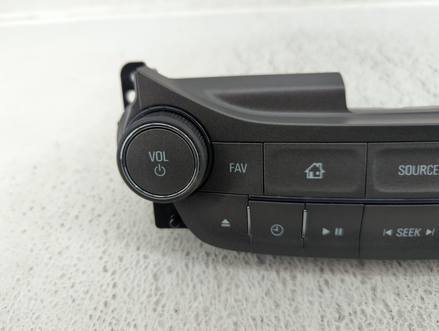 2013-2013 Chevrolet Malibu Radio Control Panel - Oemusedautoparts1.com
