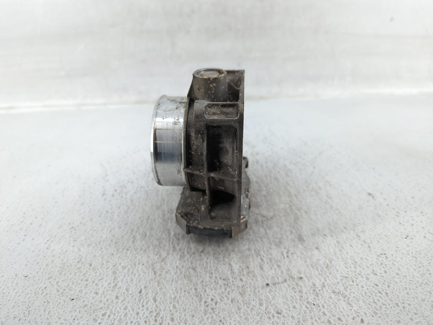 2013-2015 Chevrolet Malibu Throttle Body Fits Fits 2013 2014 2015 2017 2018 2019 2020 OEM Used Auto Parts - Oemusedautoparts