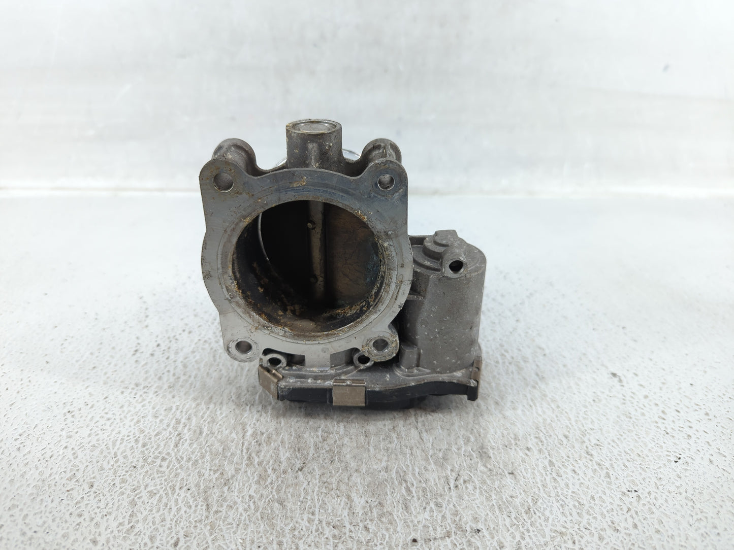 2013-2015 Chevrolet Malibu Throttle Body Fits Fits 2013 2014 2015 2017 2018 2019 2020 OEM Used Auto Parts - Oemusedautoparts