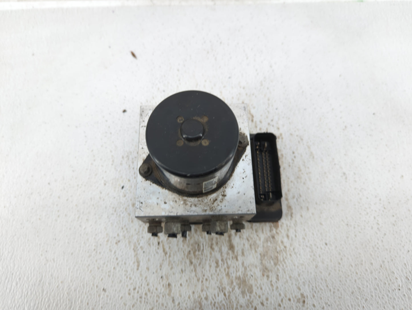 2013-2016 Chevrolet Malibu ABS Pump Control Module Replacement P/N:22971448 Fits Fits 2012 2013 2014 2015 2016 OEM Used Auto