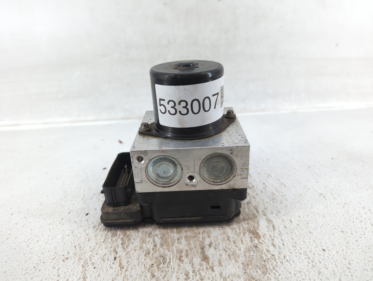 2013-2016 Chevrolet Malibu ABS Pump Control Module Replacement P/N:22971448 Fits Fits 2012 2013 2014 2015 2016 OEM Used Auto