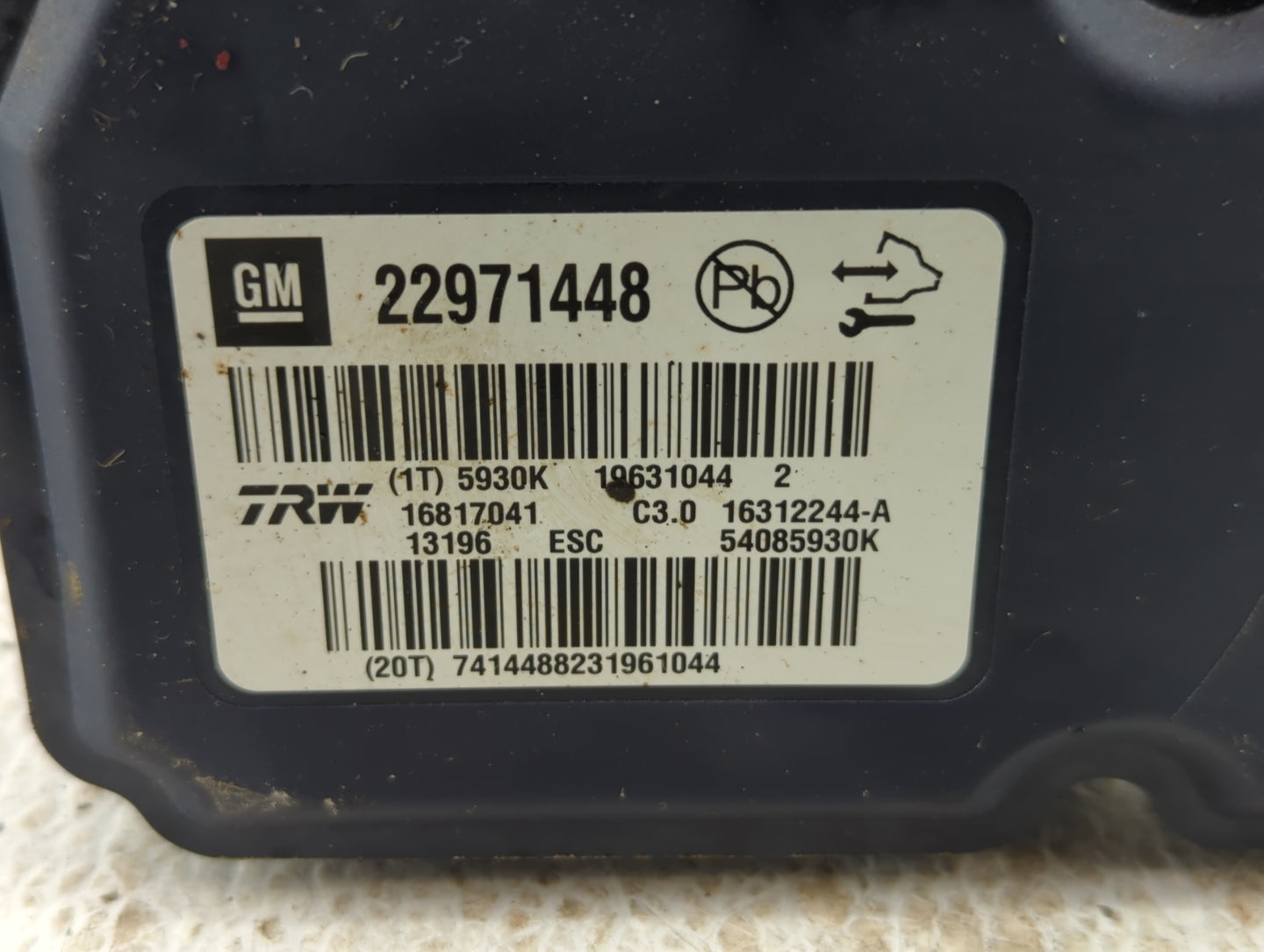 2013-2016 Chevrolet Malibu ABS Pump Control Module Replacement P/N:22971448 Fits Fits 2012 2013 2014 2015 2016 OEM Used Auto