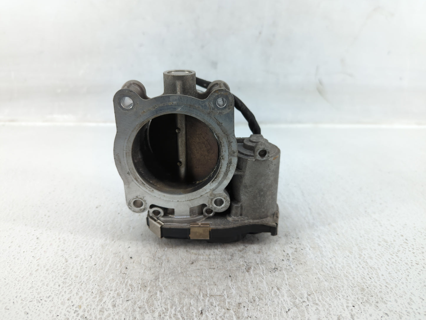 2013-2015 Chevrolet Malibu Throttle Body P/N:12627217DA Fits Fits 2013 2014 2015 2017 2018 2019 2020 OEM Used Auto Parts - O