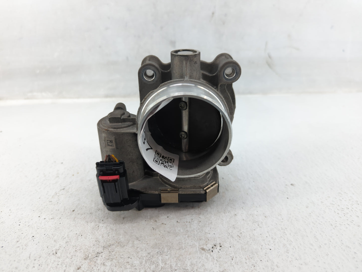 2013-2015 Chevrolet Malibu Throttle Body P/N:12627217DA Fits Fits 2013 2014 2015 2017 2018 2019 2020 OEM Used Auto Parts - O