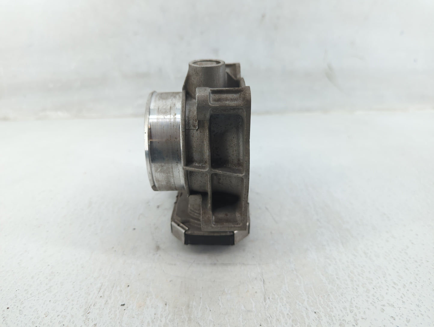 2013-2015 Chevrolet Malibu Throttle Body P/N:12627217DA Fits Fits 2013 2014 2015 2017 2018 2019 2020 OEM Used Auto Parts - O