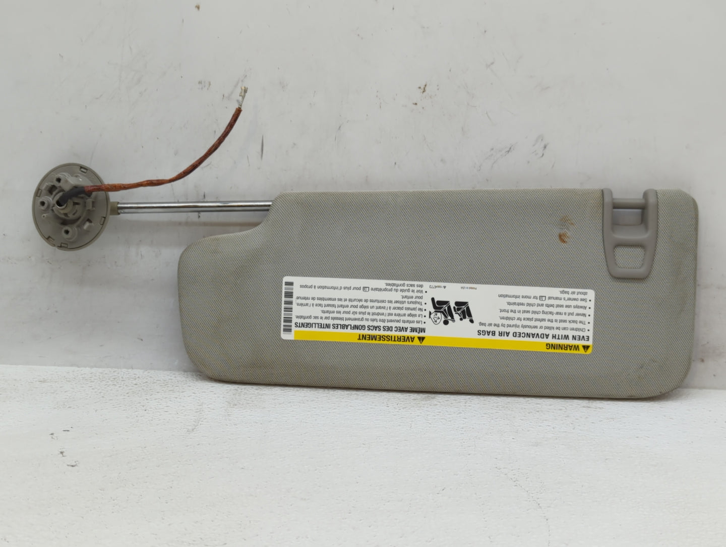 2013-2016 Chevrolet Malibu Sun Visor Shade Replacement Passenger Right Mirror Fits Fits 2013 2014 2015 2016 OEM Used Auto Pa