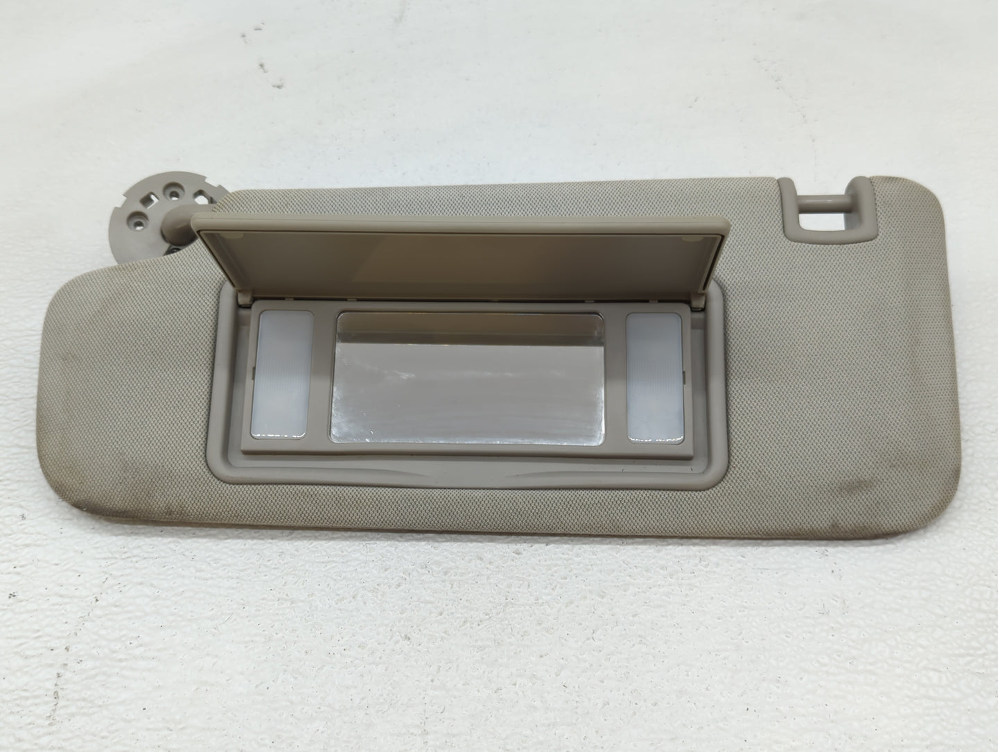 2013-2016 Chevrolet Malibu Sun Visor Shade Replacement Driver Left Mirror Fits Fits 2013 2014 2015 2016 OEM Used Auto Parts 