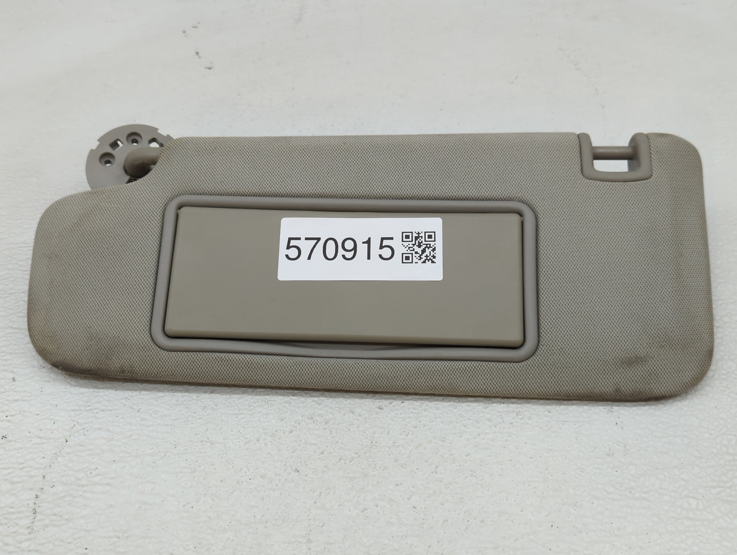 2013-2016 Chevrolet Malibu Sun Visor Shade Replacement Driver Left Mirror Fits Fits 2013 2014 2015 2016 OEM Used Auto Parts 