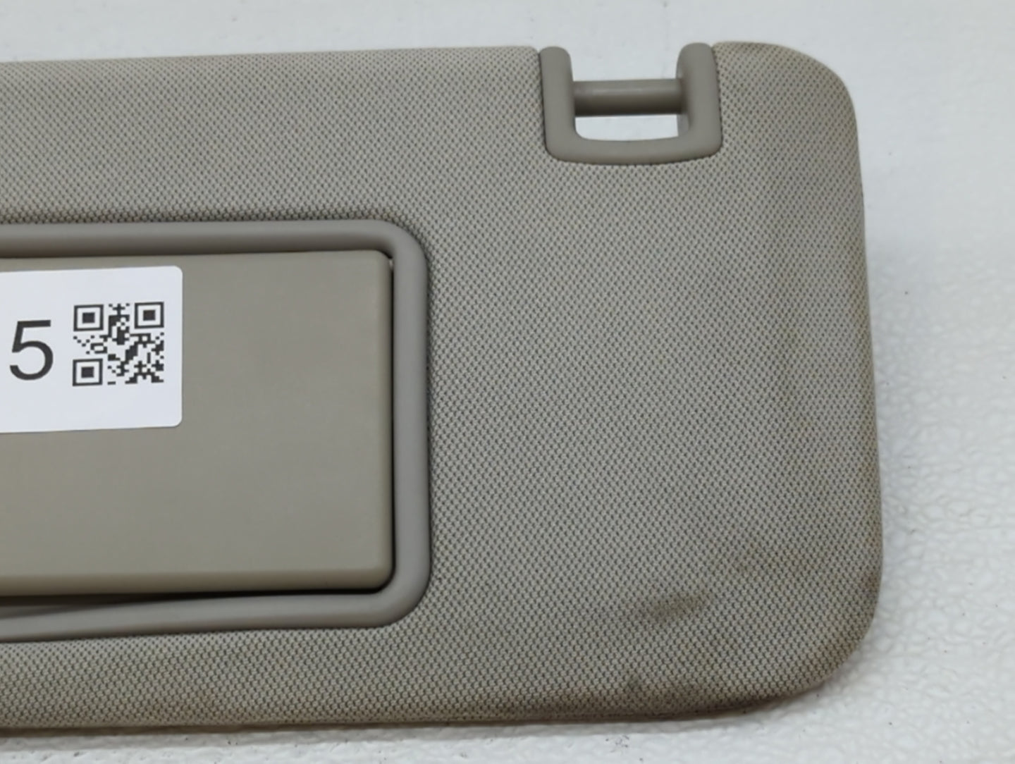 2013-2016 Chevrolet Malibu Sun Visor Shade Replacement Driver Left Mirror Fits Fits 2013 2014 2015 2016 OEM Used Auto Parts 